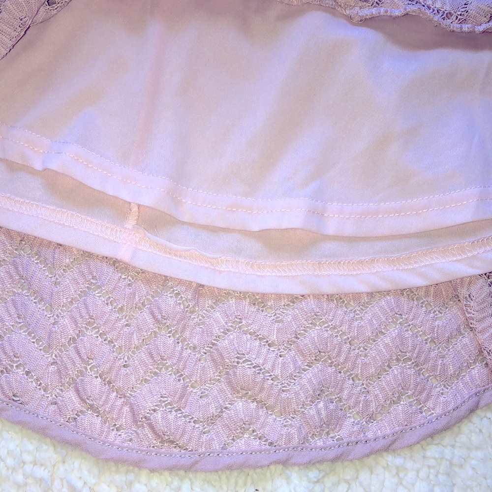 Boutique Ruffled Tunic - Picture 6 of 8